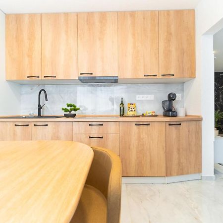 Kysucke Nove Mesto Apartman Discreet מראה חיצוני תמונה