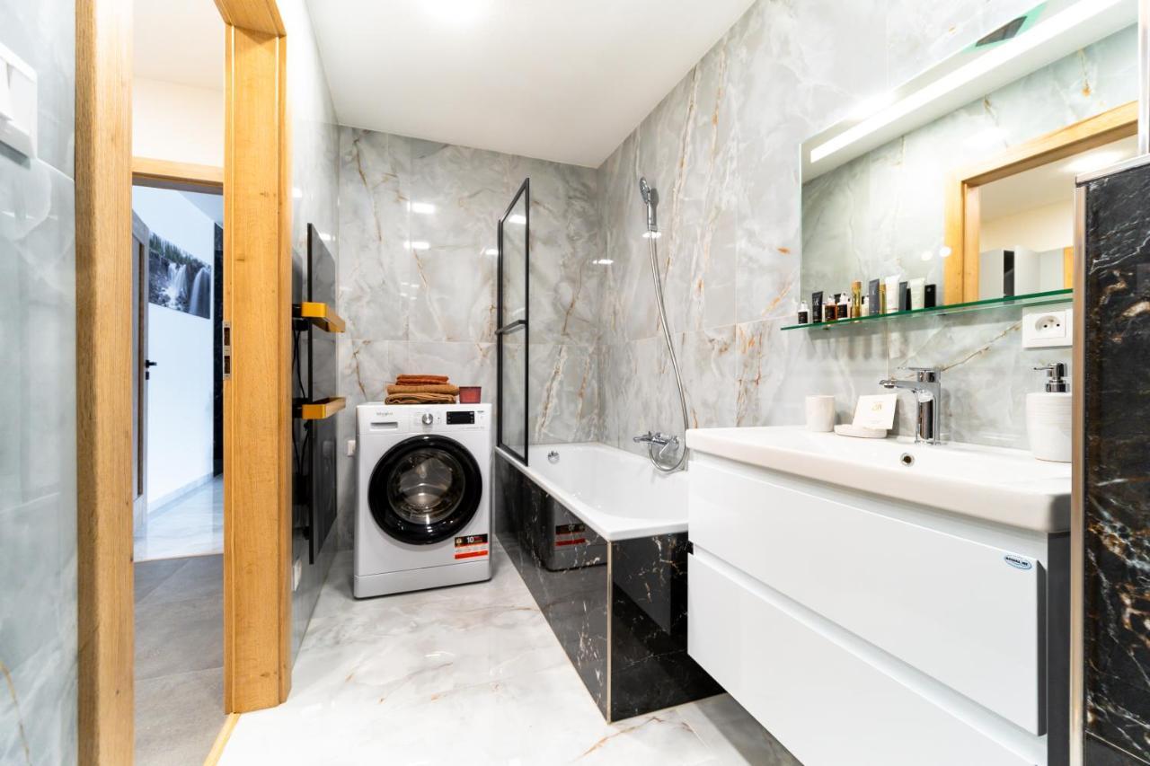 Kysucke Nove Mesto Apartman Discreet מראה חיצוני תמונה